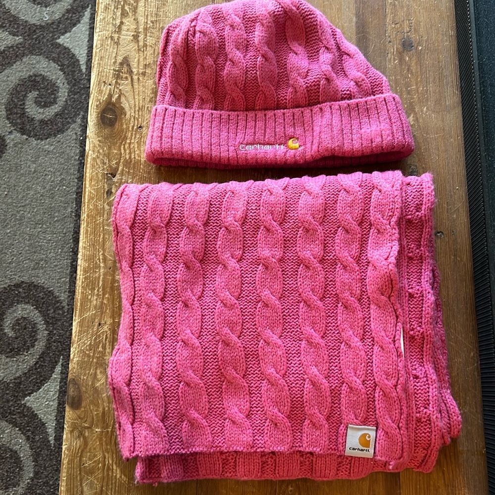 Carhartt knit hat and matching scarf for women